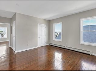 21 Locust St #3, Pawtucket, RI 02860