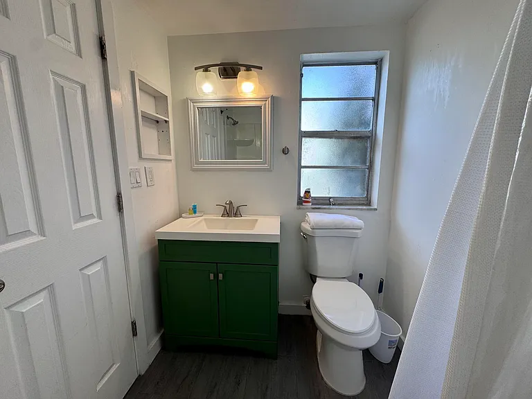 202 Lucerne Ave #12 — Photo 25