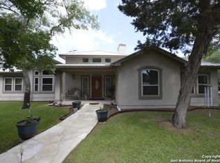 41 Walnut Grove Rd, Boerne, TX 78006