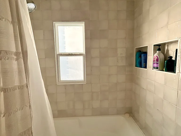 Recently renovated bathroom (Jan 2024) with all new Kohler fixtures, a soaking tub, and spacious vanity.
