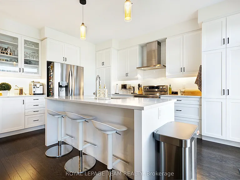 224 Turnbuckle Cres — Photo 11