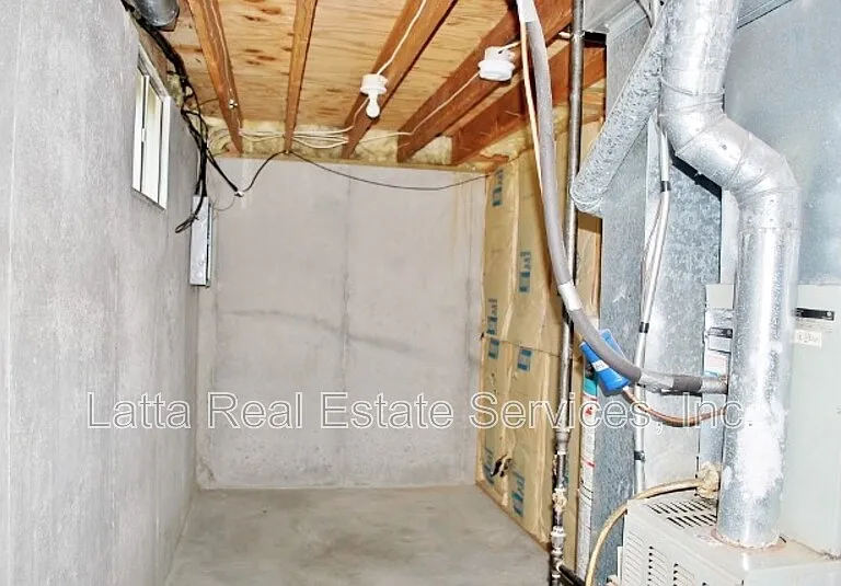 415 SW Joy Ct — Photo 13