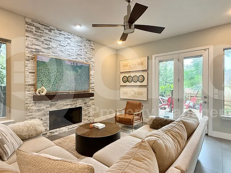 2502 Kinney Rd #A — Photo 25