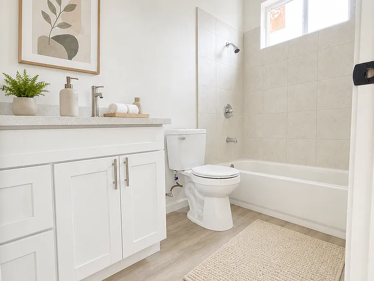 520 W Colden Ave #1/2 — Photo 2