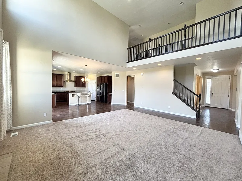3859 W Young Lucerne Cir
