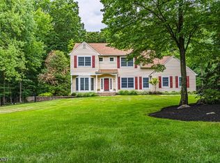 11 Timber Trl, Boonton, NJ 07005