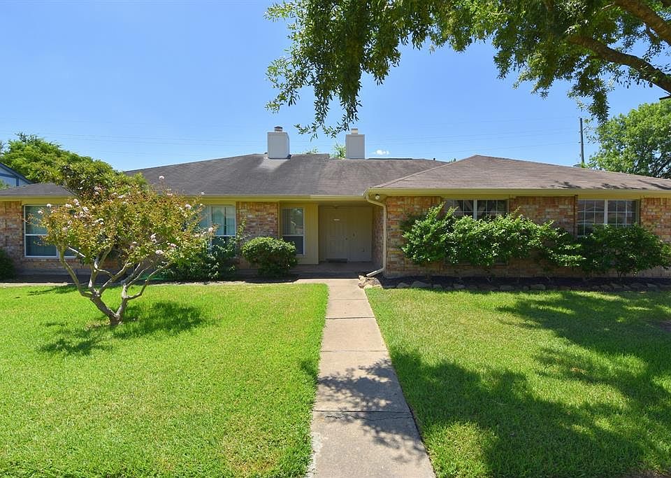 1st image of 19231 Lazy Valley Dr