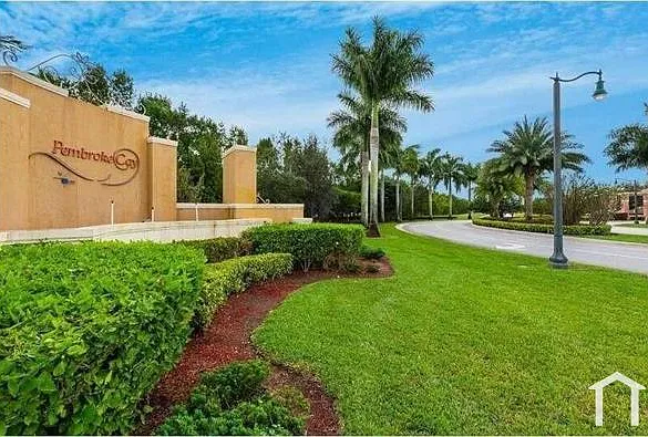 1035 SW 144th Ave — Photo 13