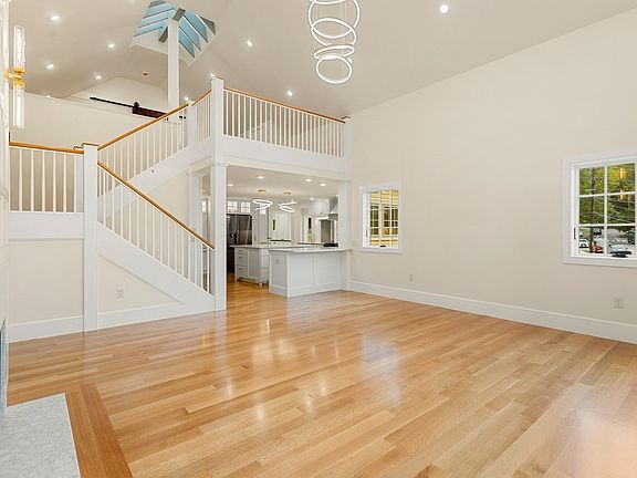 3rd image of 2 Pleasant St #2