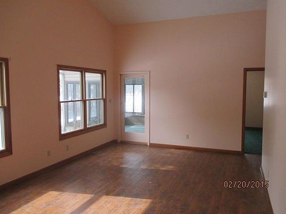4th image of 2691 Pine Shore Dr