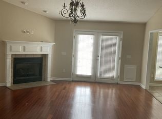 221 Windsor Garden Dr, Enterprise, AL 36330