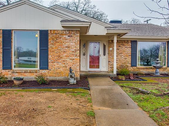 2nd image of 313 Louise Dr