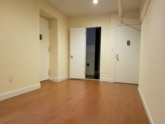 Rented by Level Group | media 38