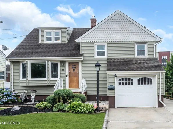 11 E Grove Avenue, Woodbridge, NJ 07095