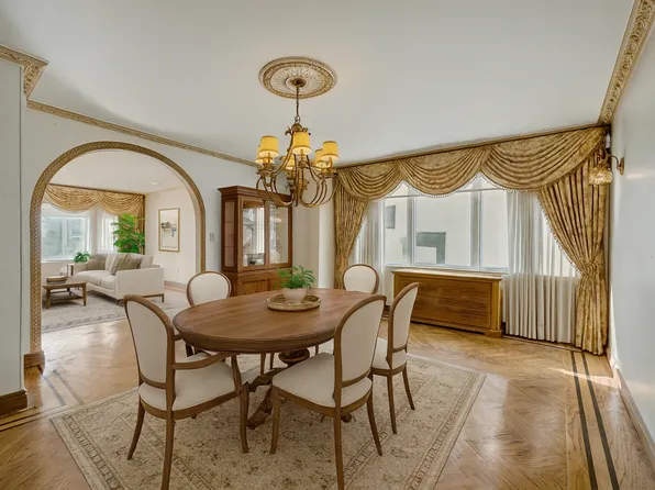 3731 Maple Avenue image 6 of 34