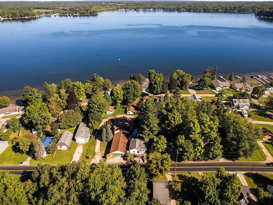 10746 Dwight St Chippewa Lake MI 49320 Zillow