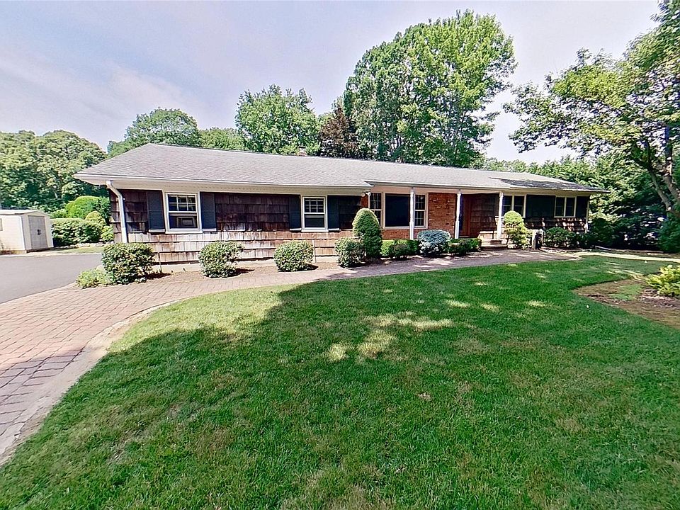 1st image of 76 Helme Avenue