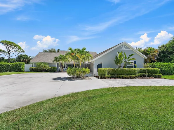 11 Loggerhead Lane, Tequesta, FL 33469