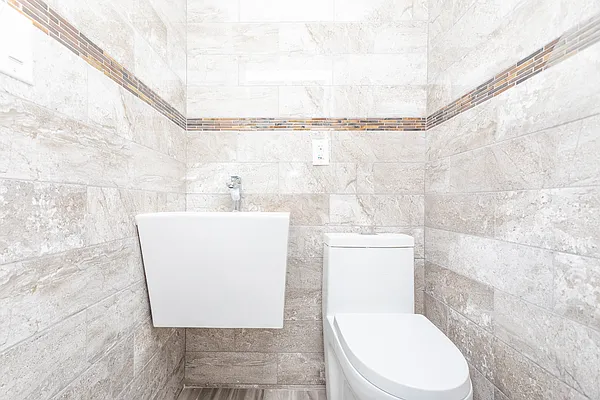 Rented by The InHouse Group | media 46