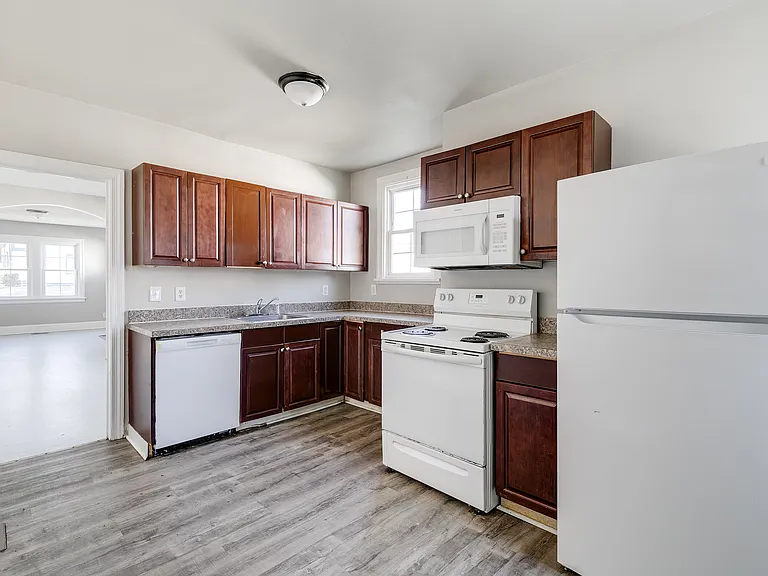 3621 Benton Ave — Photo 9