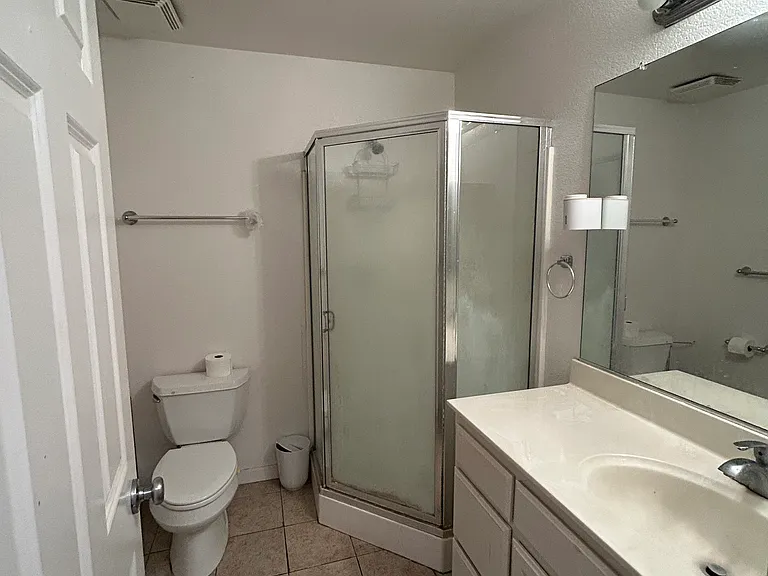 3126 Albany Cir — Photo 6