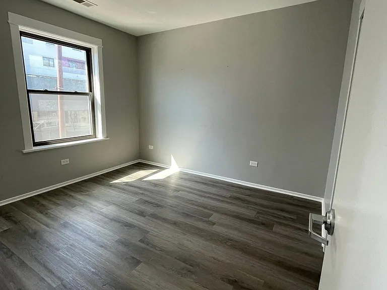 smaller unit bedroom