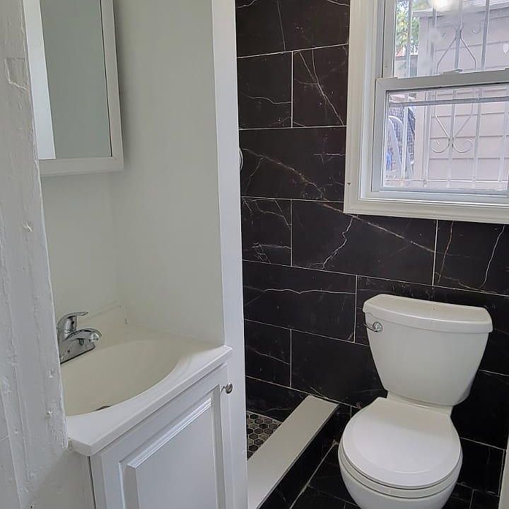2nd image of 1206 12th St #1K