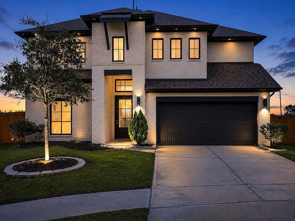 1st image of 8702 Harbor Pines Dr