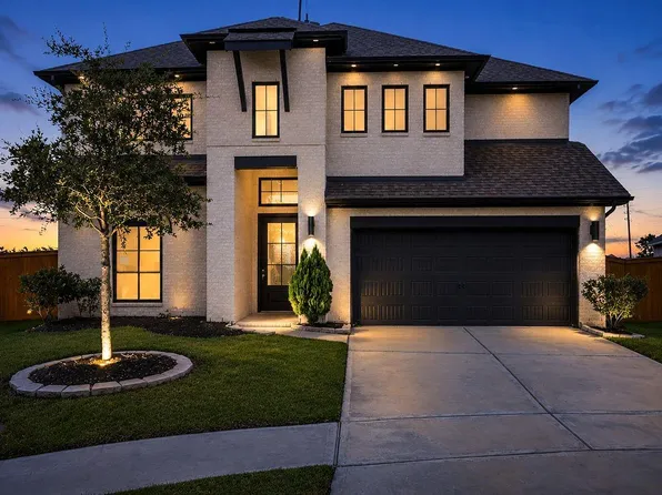 8702 Harbor Pines Dr, Cypress, TX 77433