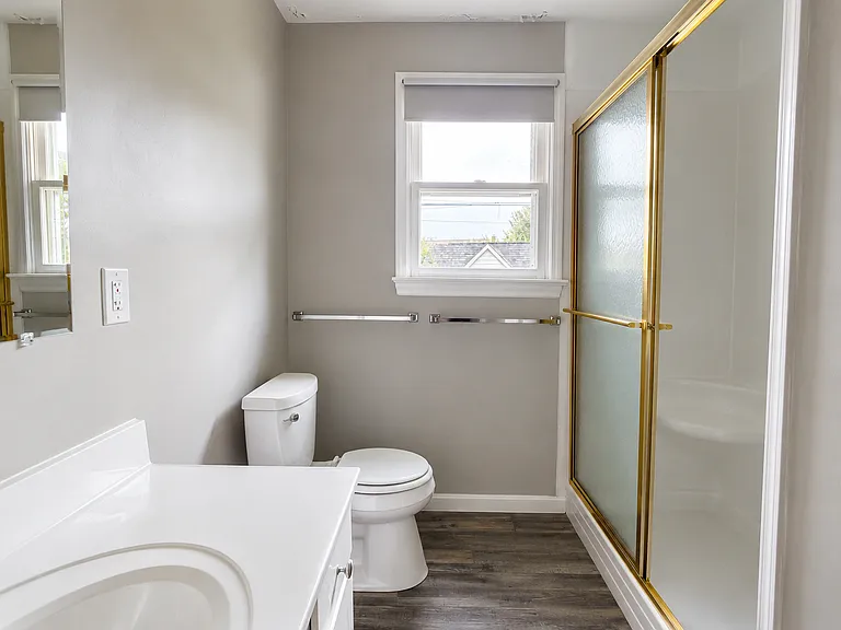 534 E New St — Photo 19