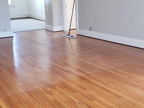 5th image of 708 E Unaka Ave APT 2