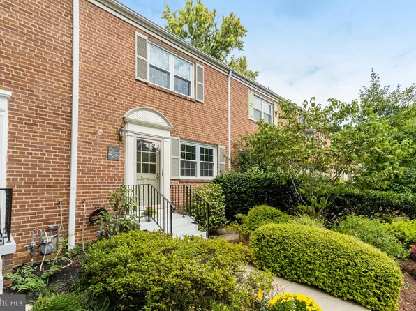 34 E Rosemont Ave, Alexandria, VA 22301