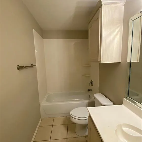 1403 Tampa St — Photo 6
