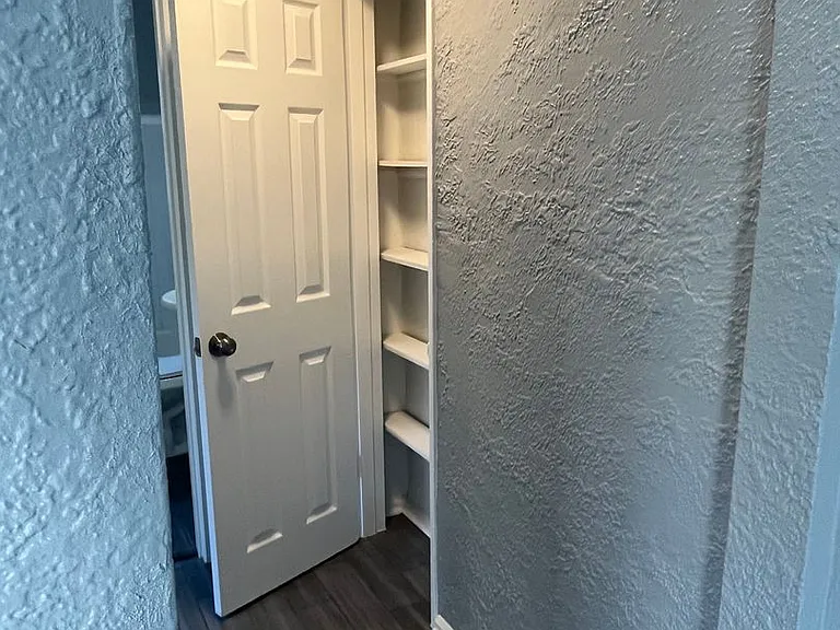 4056 Reading Rd — Photo 33