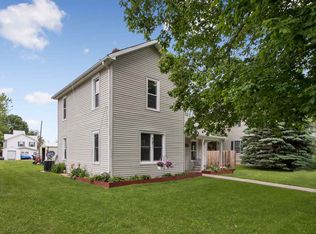 406 E Elm St, Lone Tree, IA 52755