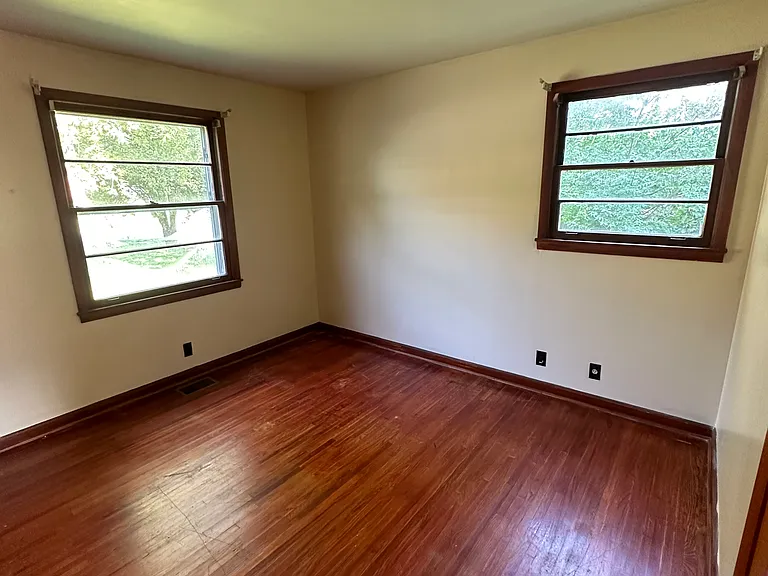 539 Bismark Dr — Photo 11