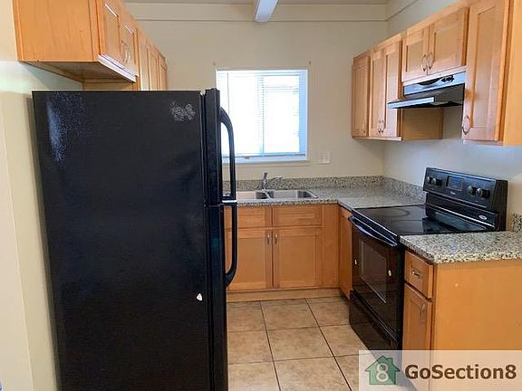 2nd image of 1066 Appian Ln #C