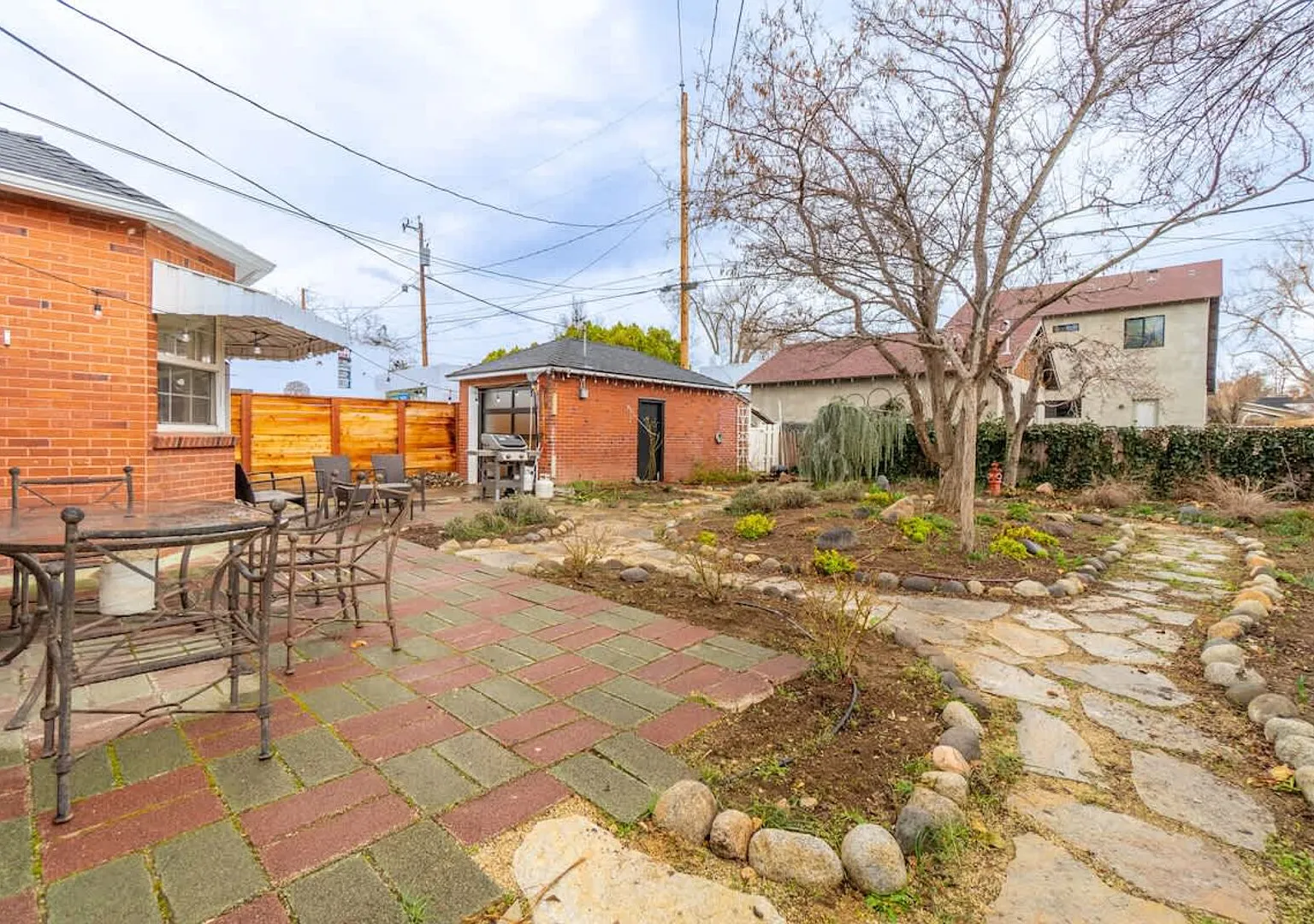Stylish Old Reno Home Near Midtown + EV Charger — Photo 4