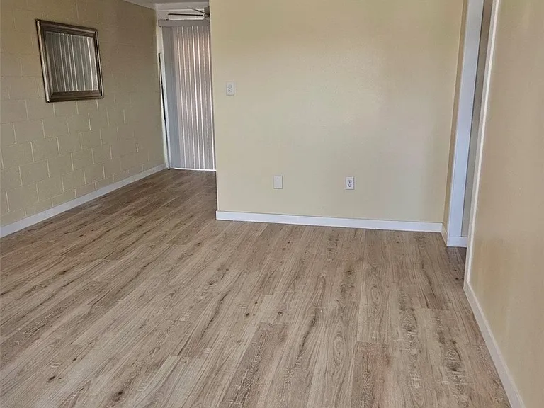 820 A Ave #23 — Photo 6