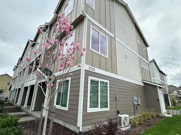 3232 Juno Ct NE Unit A, Lacey, WA 98516