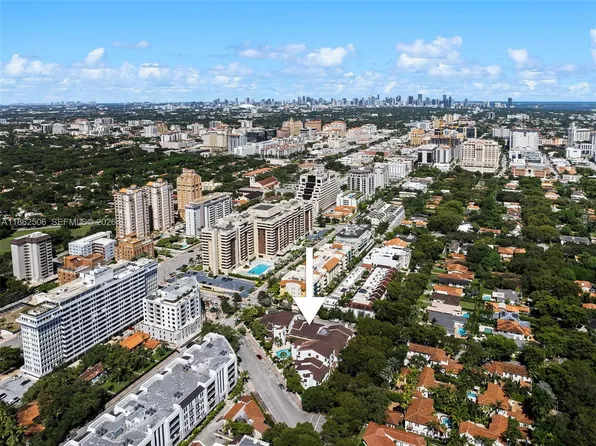 2600 Cardena St APT 11, Coral Gables, FL 33134