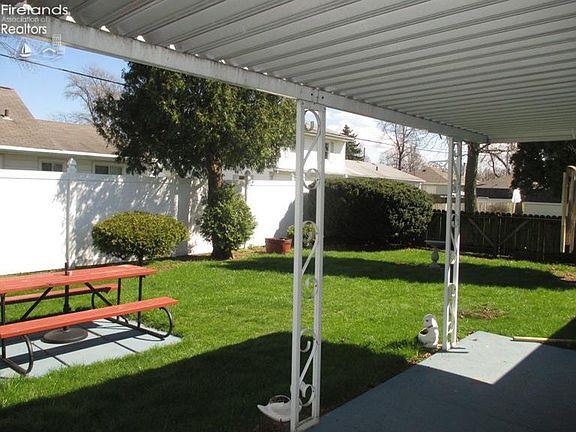 4th image of 906 Dorn Dr