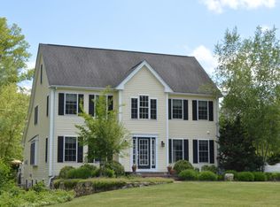 7 Pine House Rd, Millis, MA 02054