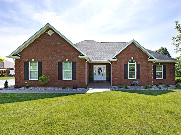 138 Falcon Crest Dr, Lebanon, KY 40033