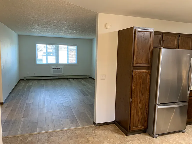 2244 Monad Rd #1 — Photo 8