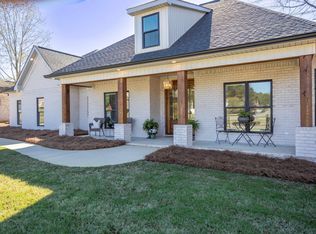 1011 Jackson Way SW, Jacksonville, AL 36265