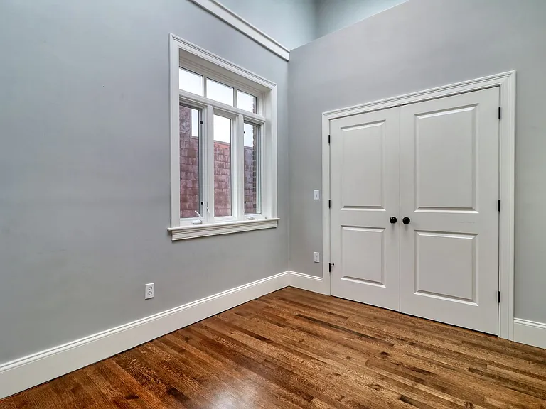 127 Bay State Road — Photo 12