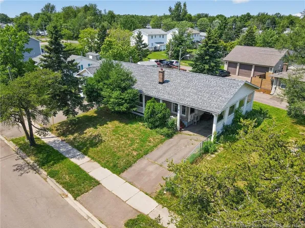 9 Keenan Dr, Moncton, NB E1A 3P8