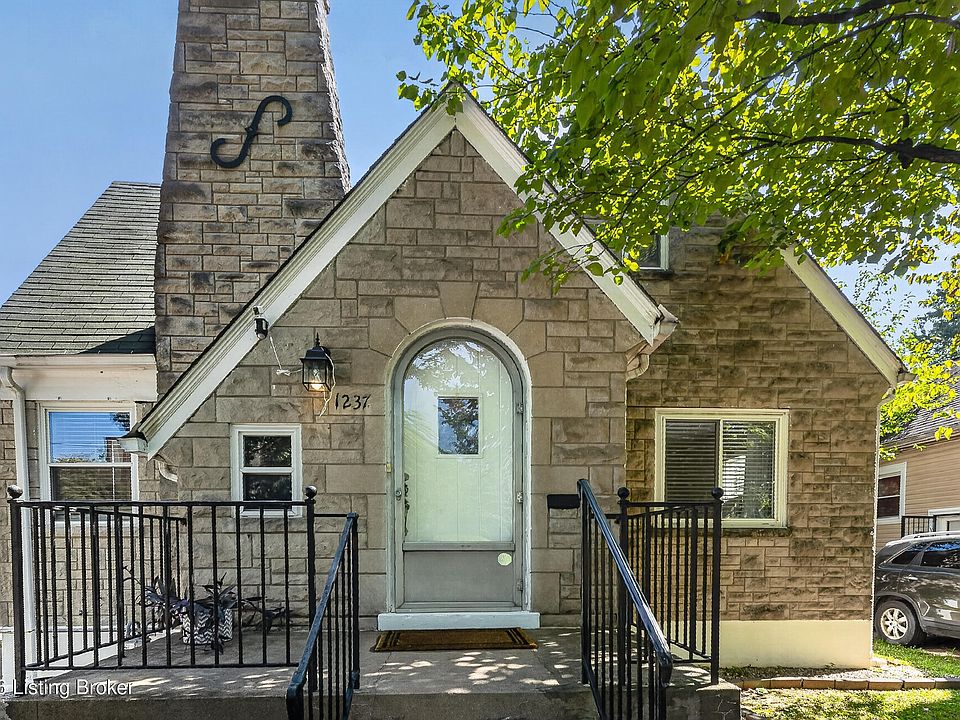 1st image of 1237 Larchmont Ave