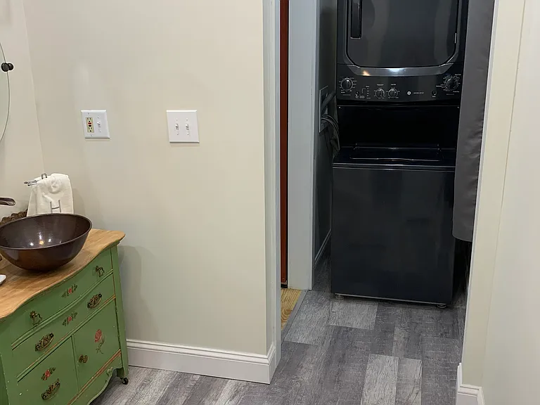 218 Washington St — Photo 8